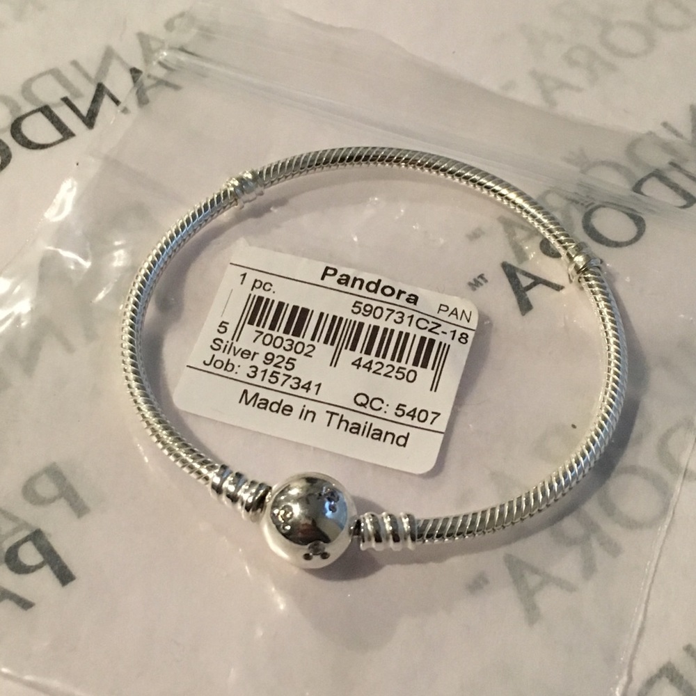 Pandora Disney Mickey Bracelet - Picture 2 of 6